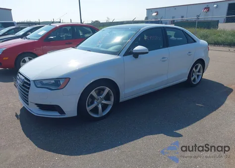 2015 Audi A3 1.8T Premium z USA, uszkodzony, nr VIN WAUACGFF1F1052592